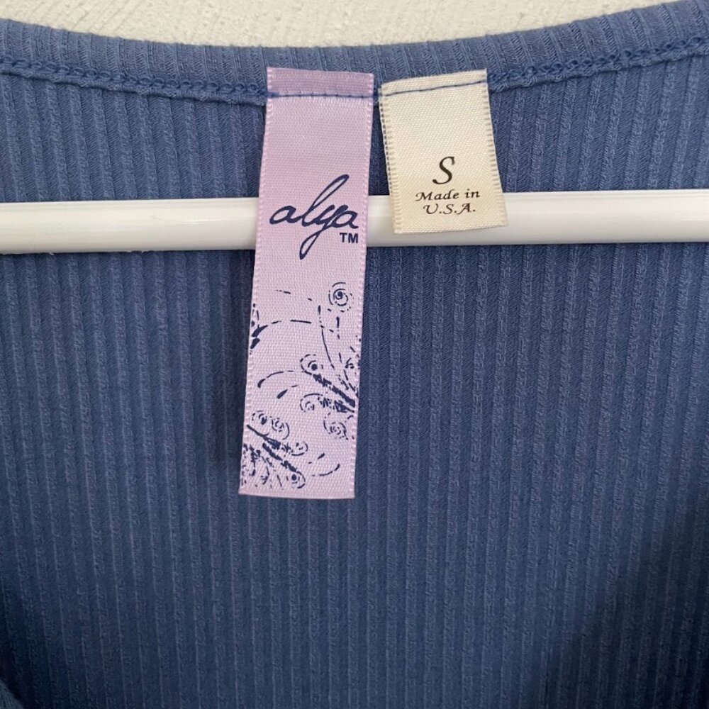 Alya Long-Sleeve Ribbed Knit Blue Bodycon Dress - Size S - For a good cause! - Picture 5 of 5